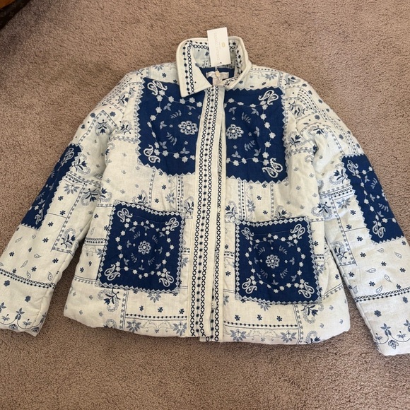 Caroline Constatas- NWT Blue and White Paisley Quilted Longsleeve Cropped Jacket - Picture 2 of 6